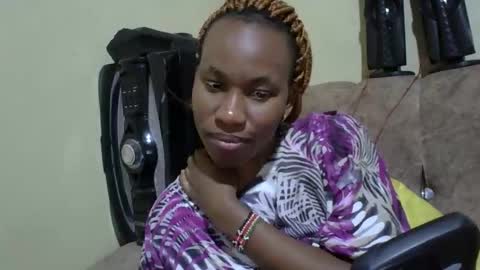 sweetdiva2012 online show from 09-08-25, 04:39