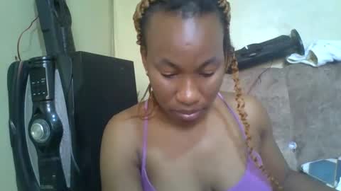 sweetdiva2012 online show from 09-20-25, 07:42