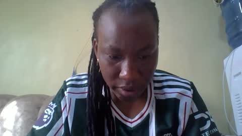 sweetdiva2012 online show from 04-27-26, 06:22