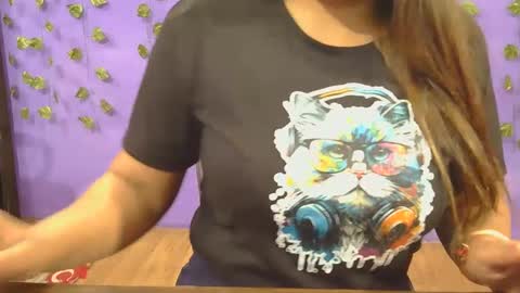 sweetdream220 online show from 01-01-25, 09:28