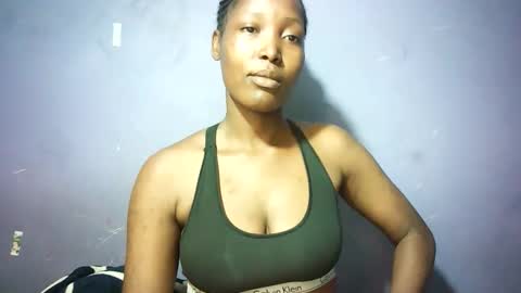 Snapshot of sweetebony_50 chatting on 02-11-26, 05:40 sweetebony_50 online show from 02-11-26, 05:40