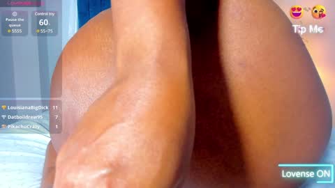 Mia online show from 02-06-25, 03:41