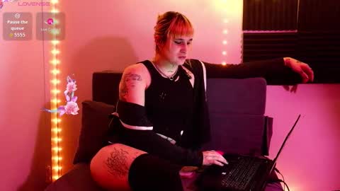 Emma online show from 01-08-26, 02:36