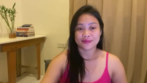 Snapshot of sweetestsmile_ chatting on 05-16-26, 03:33 Khaye online show from 05-16-26, 03:33