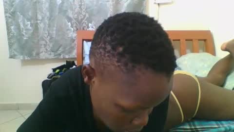 Snapshot of sweetgal2025 chatting on 12-13-25, 09:53 EUNICE online show from 12-13-25, 09:53