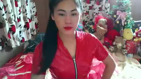 Snapshot of sweetgirllucy24xx chatting on 10-03-25, 04:53 sweetgirllucy24xx online show from 10-03-25, 04:53