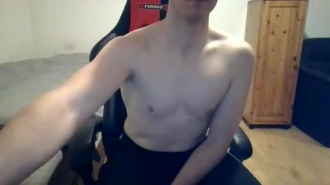 sweetguy8210 online show from 01-07-26, 04:20