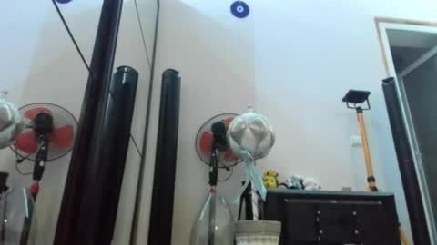 Snapshot of sweetheart_loves chatting on 05-20-26, 09:59 Christine online show from 05-20-26, 09:59