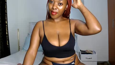 Snapshot of sweetice_01 chatting on 06-24-26, 03:27 euny online show from 06-24-26, 03:27