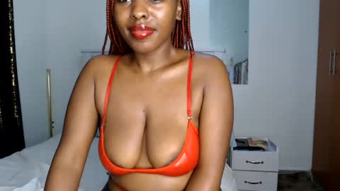 Snapshot of sweetice_01 chatting on 06-25-26, 08:19 euny online show from 06-25-26, 08:19