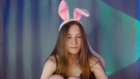 Snapshot of sweetie_lover chatting on 01-11-25, 11:35 Annie online show from 01-11-25, 11:35