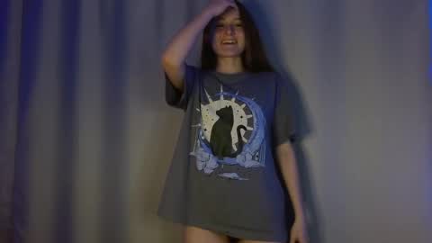 Snapshot of sweetie_lover chatting on 02-14-25, 10:14 Annie online show from 02-14-25, 10:14