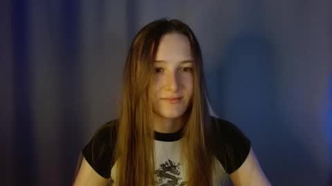 Snapshot of sweetie_lover chatting on 09-13-25, 07:24 Annie online show from 09-13-25, 07:24