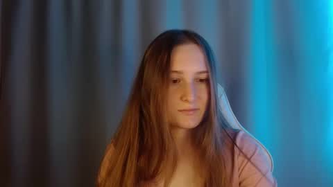 Snapshot of sweetie_lover chatting on 10-29-25, 07:26 Annie online show from 10-29-25, 07:26