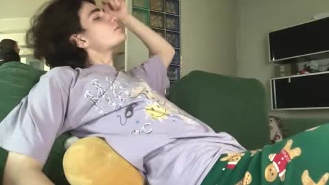 Snapshot of sweetieskitties chatting on 12-02-25, 09:03 SweetiesKitties online show from 12-02-25, 09:03