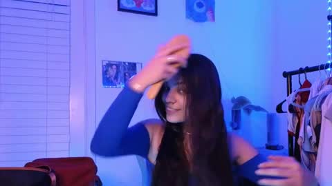 Snapshot of sweetieslikebutter chatting on 10-05-25, 03:16 Blu Sweets online show from 10-05-25, 03:16