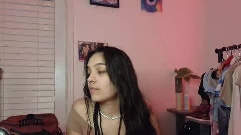 Snapshot of sweetieslikebutter chatting on 10-07-25, 04:20 Blu Sweets online show from 10-07-25, 04:20