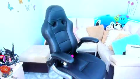 Snapshot of sweetisabella__ chatting on 01-29-25, 04:36 Isabella online show from 01-29-25, 04:36