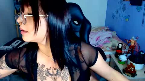 Snapshot of sweetisabella__ chatting on 11-29-25, 02:58 Isabella online show from 11-29-25, 02:58