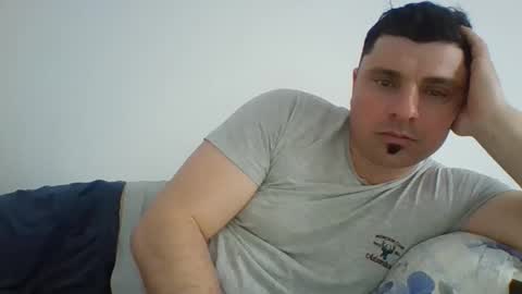 Snapshot of sweetjohnny6 chatting on 02-18-26, 06:31 sweetjohnny6 online show from 02-18-26, 06:31