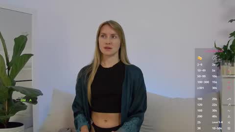 SweetKira1 online show from 09-24-25, 01:36