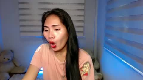 Snapshot of sweetladyboyx chatting on 01-12-25, 03:17 online show from 01-12-25, 03:17