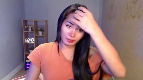 Snapshot of sweetladyboyx chatting on 02-20-25, 02:40 online show from 02-20-25, 02:40