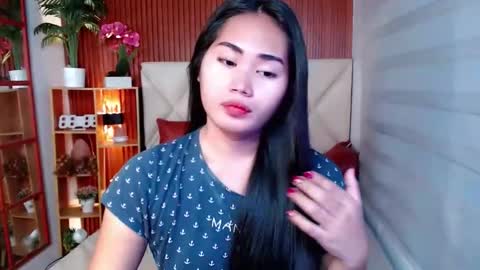 Snapshot of sweetladyboyx chatting on 11-21-25, 11:03 online show from 11-21-25, 11:03