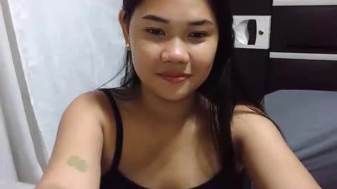 Snapshot of sweetladypinay8 chatting on 03-12-26, 03:23 Joy online show from 03-12-26, 03:23