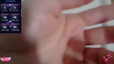 Snapshot of sweetledyselin chatting on 10-16-25, 08:15 SweetLedySelin online show from 10-16-25, 08:15