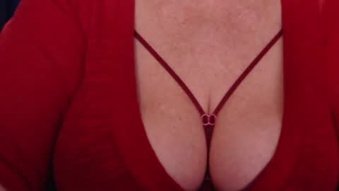 Snapshot of sweetli_angel chatting on 11-22-25, 01:59 sweetli_angel online show from 11-22-25, 01:59