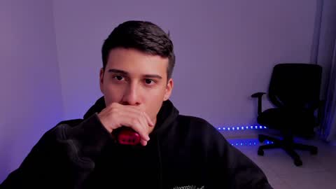 Lian online show from 01-14-25, 04:57