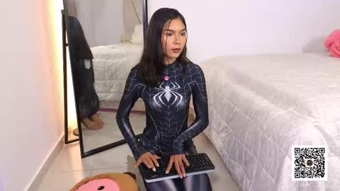 Snapshot of sweetlittlevenus chatting on 09-19-25, 07:03 Venus online show from 09-19-25, 07:03