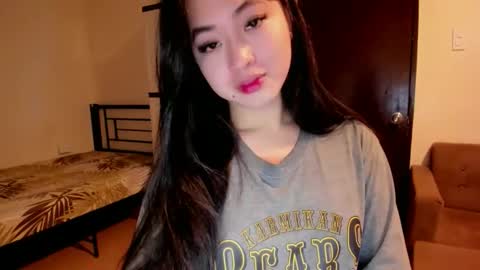 Zoe online show from 10-09-25, 01:25