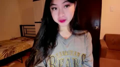 Zoe online show from 10-16-25, 01:17