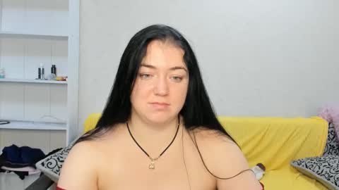 Snapshot of sweetmarylove chatting on 01-21-25, 09:46 sweetmarylove online show from 01-21-25, 09:46