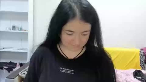 Snapshot of sweetmarylove chatting on 09-21-25, 09:33 sweetmarylove online show from 09-21-25, 09:33