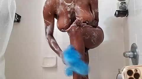 Snapshot of sweetnlow21 chatting on 03-08-25, 10:34 sweetnlow21 online show from 03-08-25, 10:34