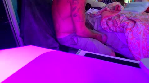 Snapshot of sweetnsexy95 chatting on 02-22-25, 04:29 WeAim2PZzz online show from 02-22-25, 04:29