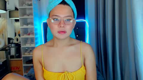 Snapshot of sweetnwildts chatting on 02-05-25, 04:03 Ghena online show from 02-05-25, 04:03