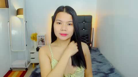 Snapshot of sweetnwildts chatting on 06-30-26, 03:40 Ghena online show from 06-30-26, 03:40