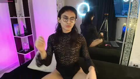 Snapshot of sweetobsidian_boy chatting on 04-07-26, 01:33 obsidian online show from 04-07-26, 01:33