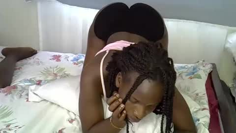 sweetpasion2 online show from 12-17-25, 01:17