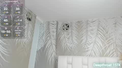 Snapshot of sweetpervert__ chatting on 12-20-24, 11:47 MIA online show from 12-20-24, 11:47