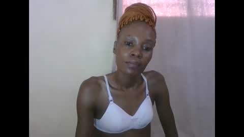 ESTHER online show from 02-05-26, 07:02