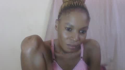 Snapshot of sweetpetite254 chatting on 07-12-26, 06:48 ESTHER online show from 07-12-26, 06:48