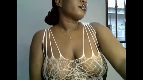 Snapshot of sweetpetitgirl chatting on 06-18-26, 05:39 LILY BRANDY online show from 06-18-26, 05:39