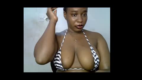 Snapshot of sweetpetitgirl chatting on 06-21-26, 05:15 LILY BRANDY online show from 06-21-26, 05:15