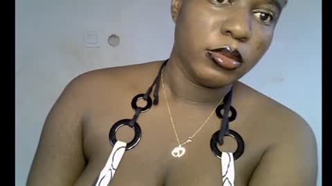 Snapshot of sweetpetitgirl chatting on 07-15-26, 08:08 LILY BRANDY online show from 07-15-26, 08:08
