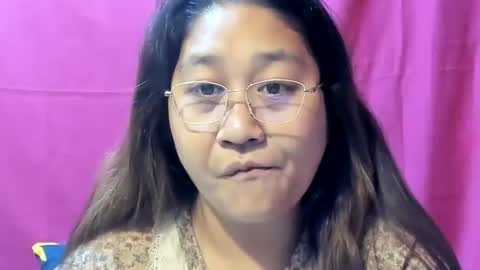 Snapshot of sweetpilipina88 chatting on 01-09-25, 01:29 MIA online show from 01-09-25, 01:29